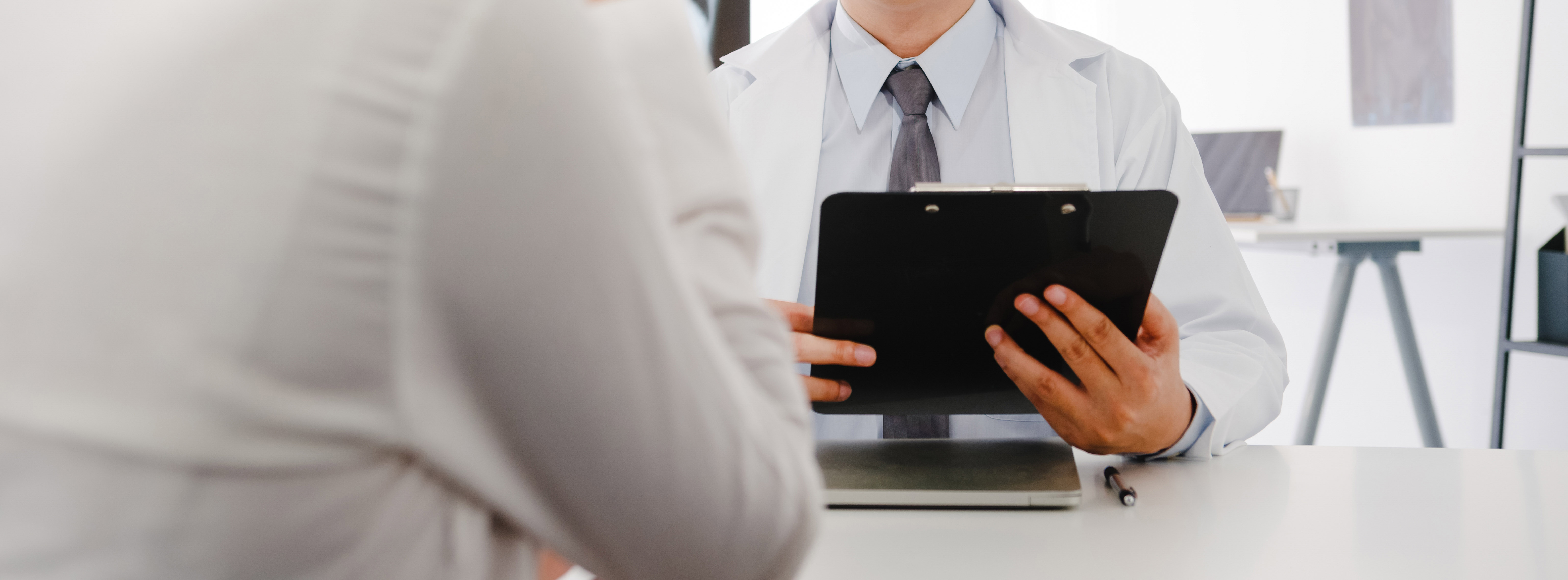 Private consultation room at Samui Home Clinic for confidential STI testing